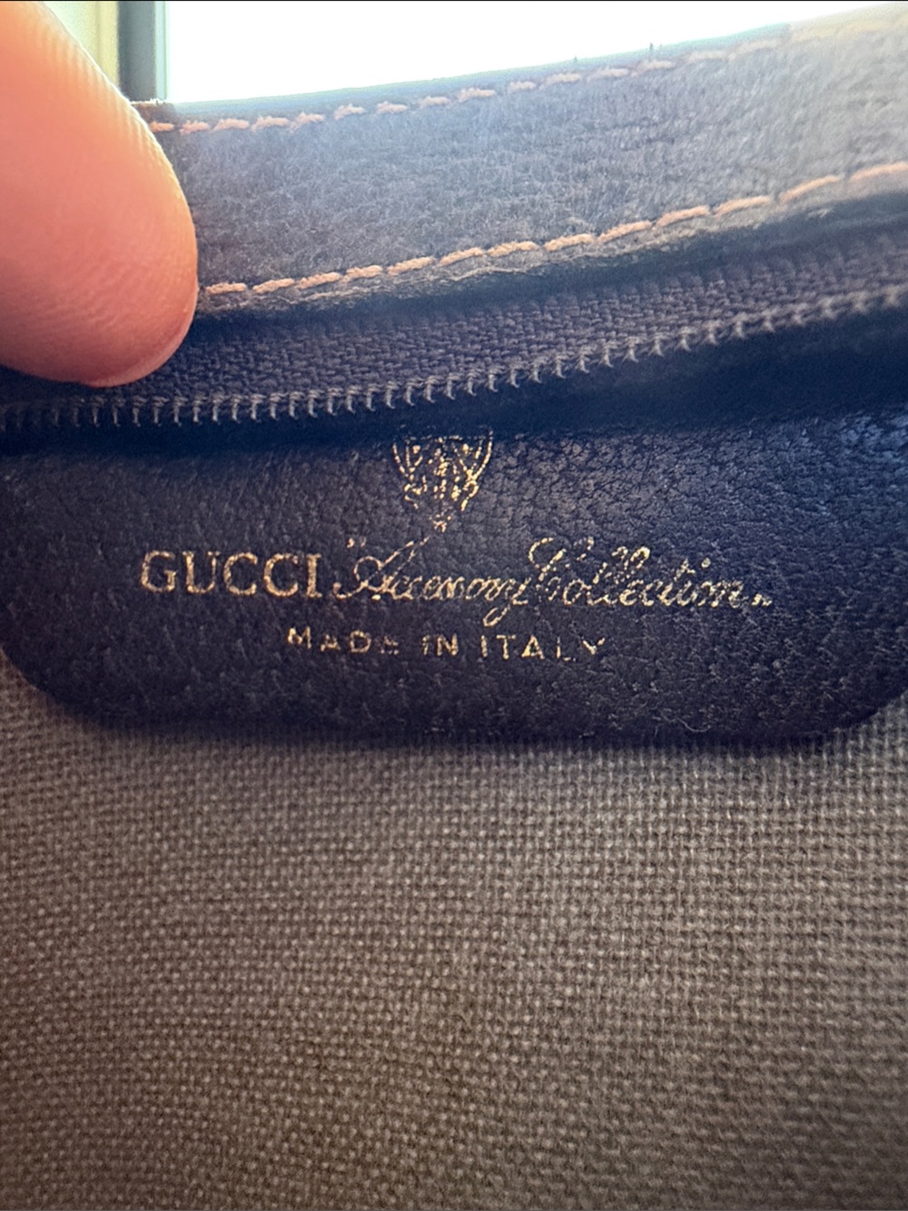 Gucci Pouch *Authentic* - Picture 6 of 7